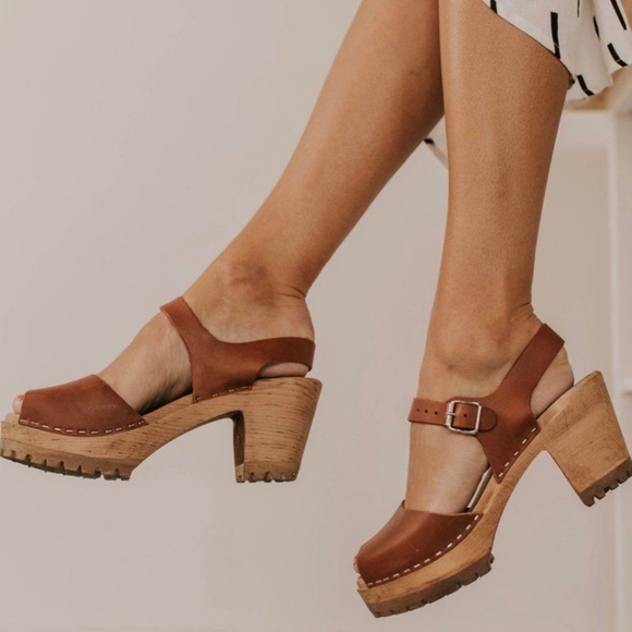 MIA Greta Swedish Clog Free People Size 38 & 40 Luggage Brown Leather Peep Toe - Picture 5 of 13